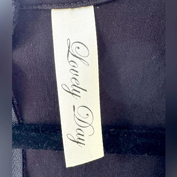 “Your Little Black Dress” Medium by Lovely Day. Pleated bust & Peplum w/V-neck - Picture 3 of 10